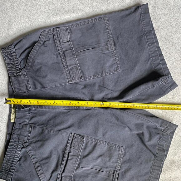 Cabelas Shorts Mens 36 Gray Cargo Canvas Elastic Waist Hiking Workwear Outdoor - Picture 5 of 5